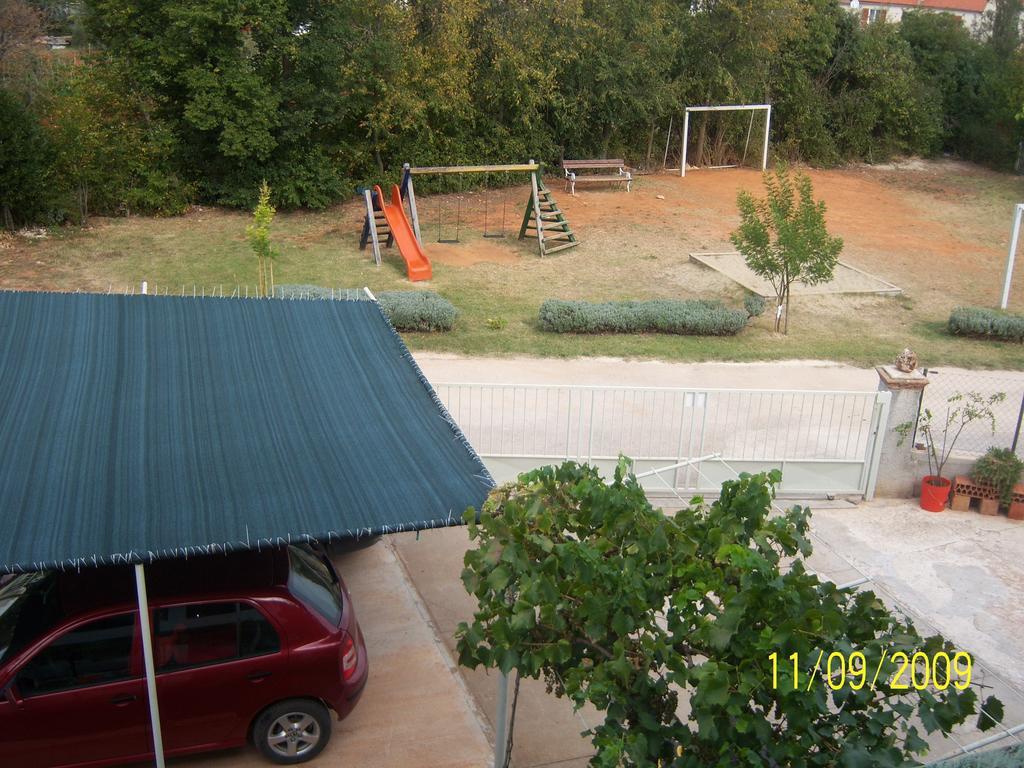 פאז'אנה Apartments Cerin חדר תמונה