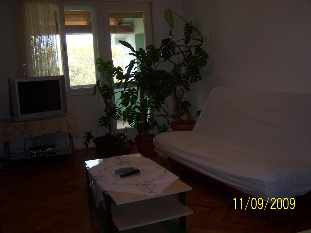 פאז'אנה Apartments Cerin חדר תמונה